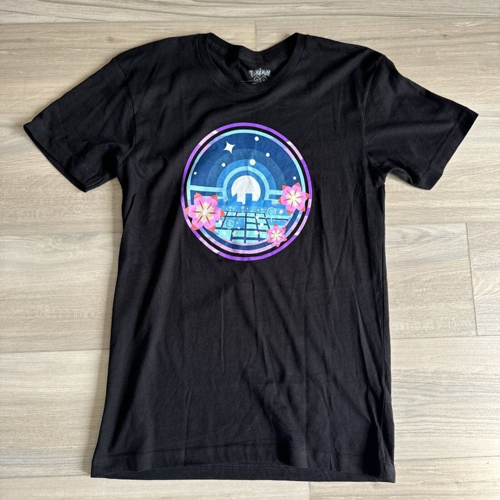 Pokémon Center Original T-shirt Pokemon GO Fest 2022 Small NWOT RARE